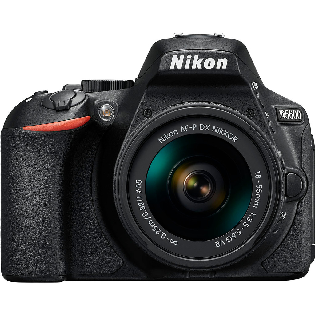 Nikon D5600 + 18-55 mm VR