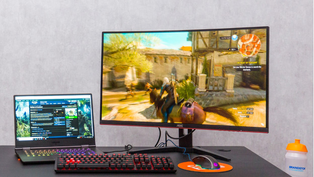 benodigde hardware, waaronder een laptop, 144hz monitor en videokaart