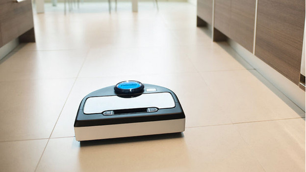 Robot vacuum vs regular vacuum