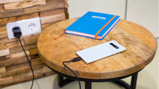 ne pas utiliser le téléphone pendant la charge