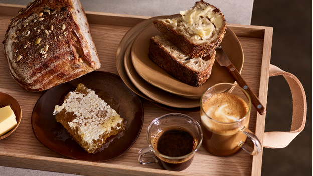 Platter with bread