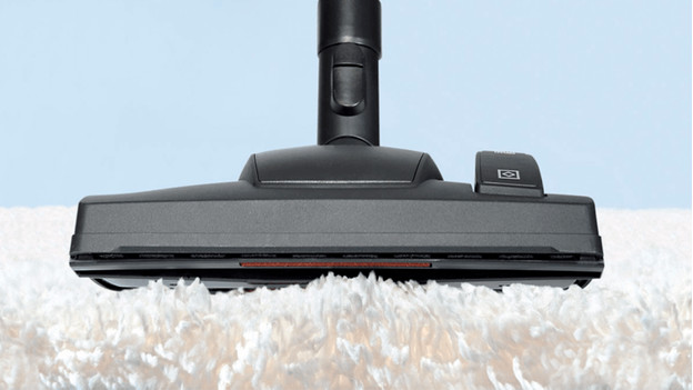 Vacuum for carpet