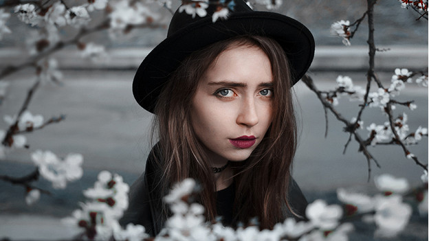 How do I set up my camera for portrait photography? - Coolblue ...