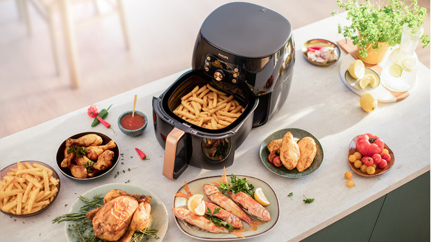 Philips airfryer with fries