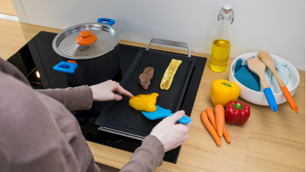 Griller sur une plaque de cuisson