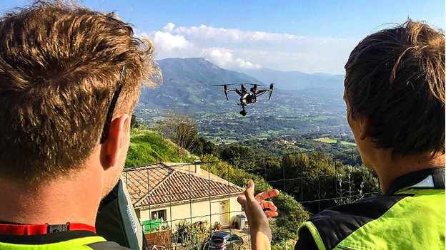 What does the flight range of my drone mean and what do I have to keep ...