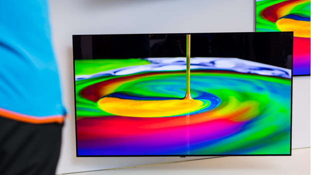Color representation and brightness of the LG OLED B3