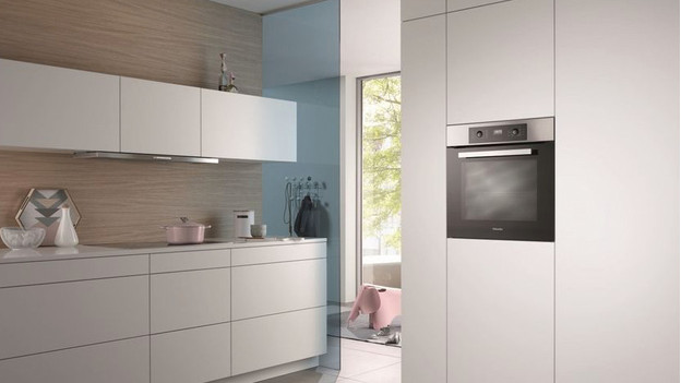 Built-in microwave