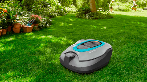 Robot lawn mower navigation