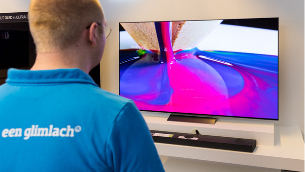 Expert review LG C2 OLED TV - Coolblue - anything for a smile