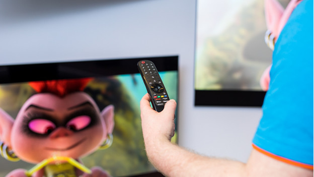 Magic Remote of the LG B3 OLED television
