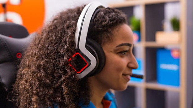 Game wirelessly with a gaming headset