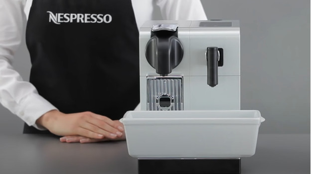 Comment d tartrer votre Nespresso Lattissima Pro Coolblue