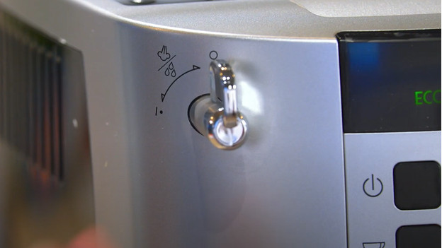 Descaling De'Longhi Magnifica