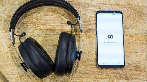 Appli à côté du casque