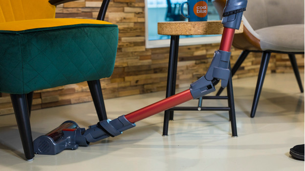 Aspirateur-balai Rowenta avec tuyau flexible