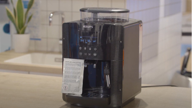 Comment nettoyer le groupe café de votre machine à café Krups ? - Coolblue  - tout pour un sourire