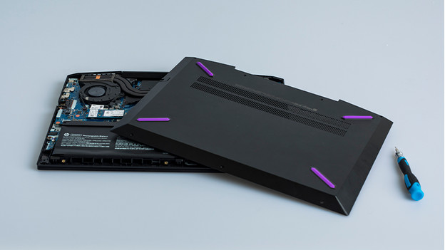 Un PC portable dévissé