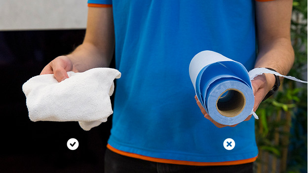 N'utilisez pas du papier, mais un chiffon en microfibre.