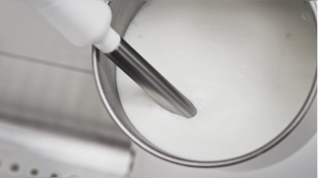 Faire mousser le lait