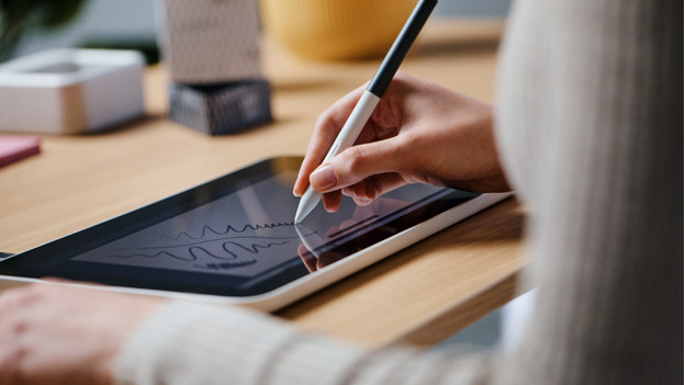 Différentes lignes sur l'écran d'une tablette graphique