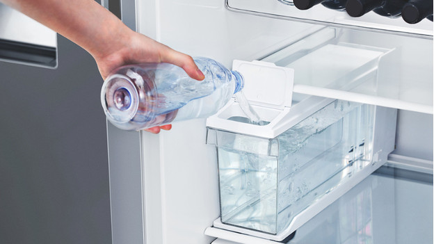 Frigo américain avec distributeur de glaçons