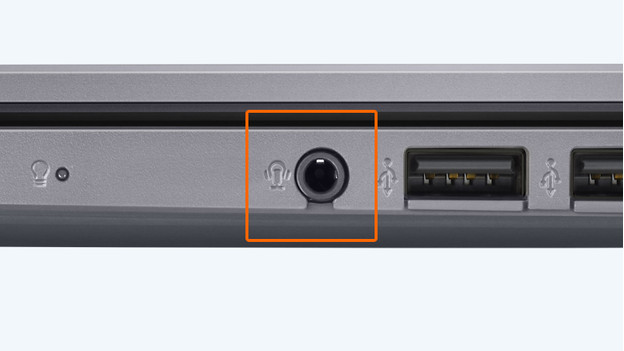 Connexion 3,5 mm sur un PC portable.