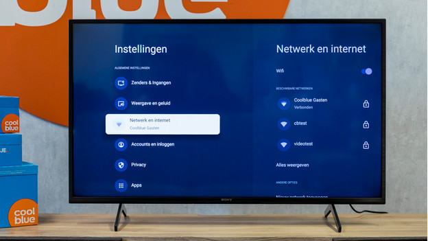 How to connect the TV to a network using a wireless connection