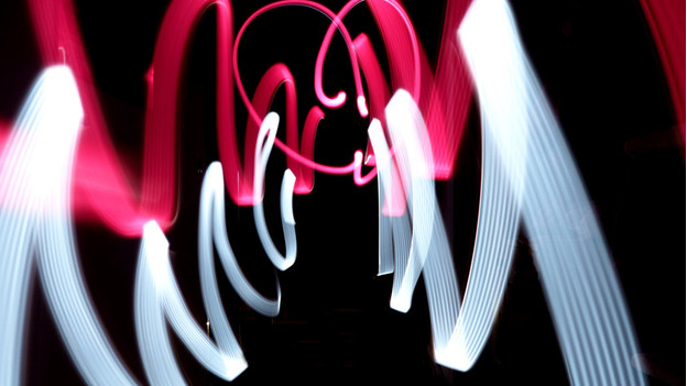 Light painting with red and white light