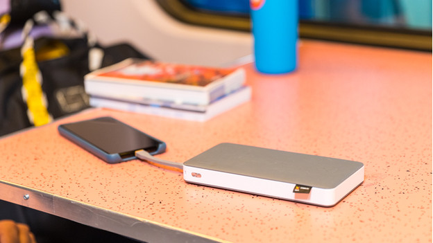 Which power banks are allowed on the plane? - Coolblue - anything for