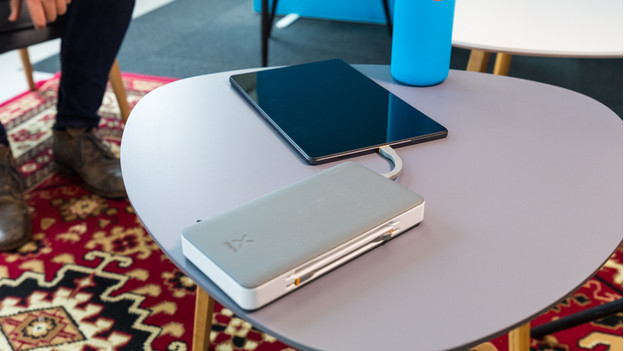 Charging a tablet with a power bank