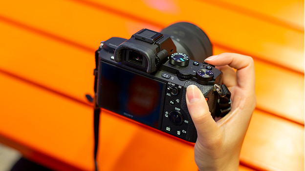 Sony A7 II: Hands-on with the anti-shake DSLR superstar