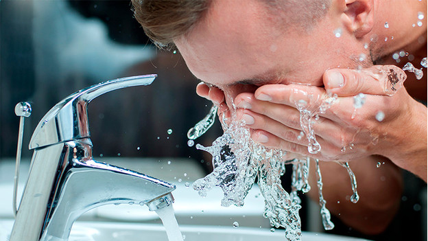 Gezicht en baard wassen