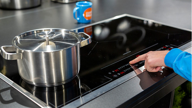 Basic induction cooktop