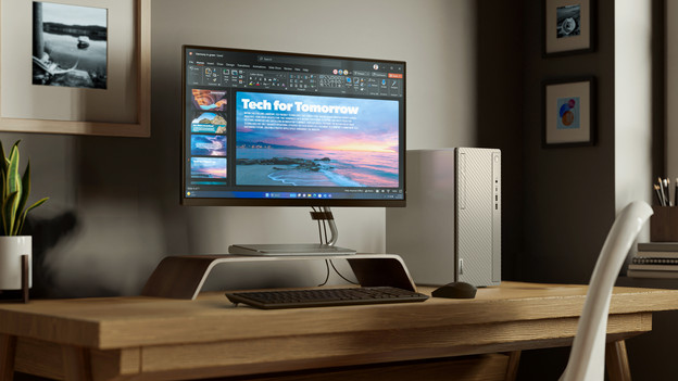 Lenovo IdeaCentre 5 op een bureau