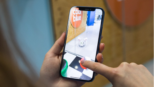 Play game on iPhone 12