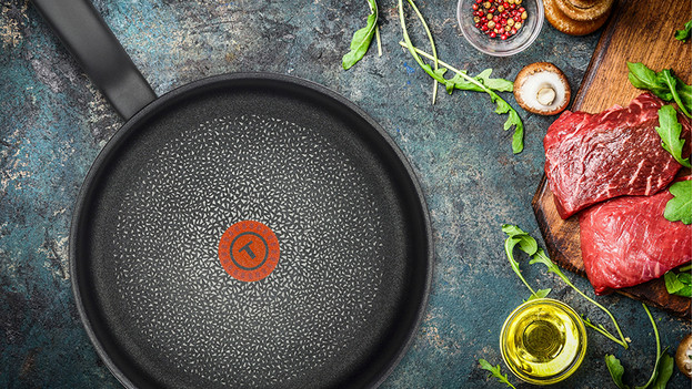Braadpan met Tefal-thermospot (rode stip in midden)