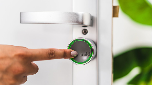 Install Bold outside knob