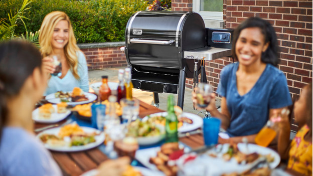 barbecue de jardin prêt