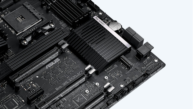 Emplacements RAM et PCIe de la carte mère