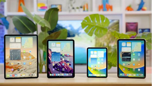 Various refurbished iPad models