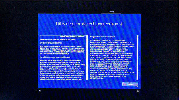 Gebruiksrechtovereenkomst Windows 10 setup. 