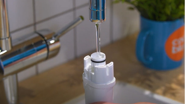 Préparez le filtre à eau