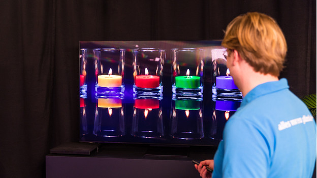 Colorful images of the Samsung QN92A