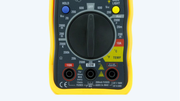 Measure Perilex socket using a multimeter