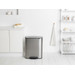 Brabantia Bo Pedal Bin 60 Liter Rvs Fingerprint proof + Vuilniszakken (120 stuks) product in gebruik