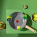 Tefal Renew Keramische wokpan 28 cm product in gebruik