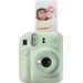 Fujifilm Instax Mini 12 Mint Green product in gebruik