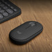 Logitech Pebble Mouse 2 M350s Graphite product in gebruik