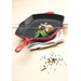 Le Creuset Skillet Vierkante Grillpan 26 cm Kersenrood product in gebruik